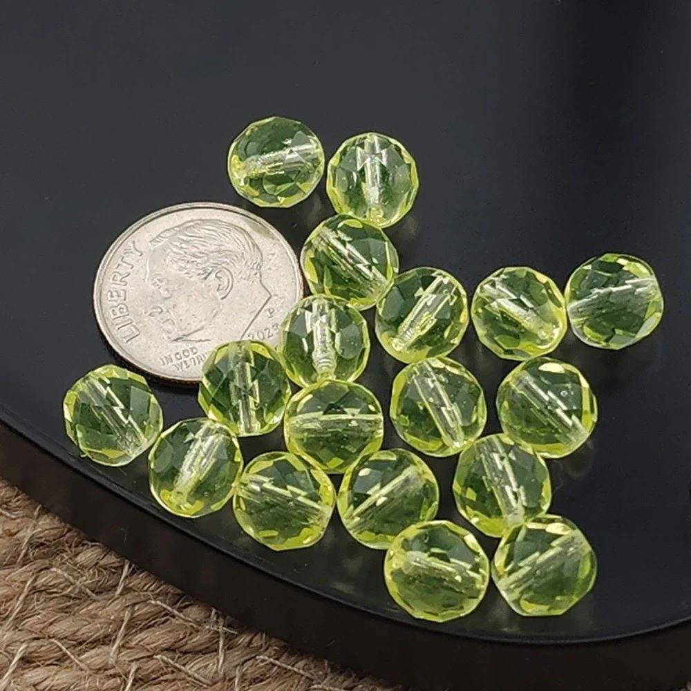 20pcs Vaseline Uranium 8MM Glass‎ Beads UV Light Reactive Firepolish Czech Glass - Picture 7 of 8